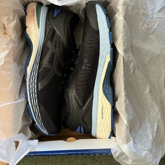 Asics Athletic Shoes with Breathable Mesh - Picture 2 of 7